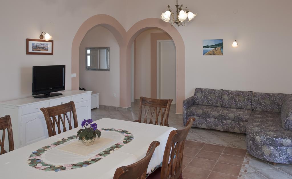 Apartment Parlov Rogoznica  Ruang foto